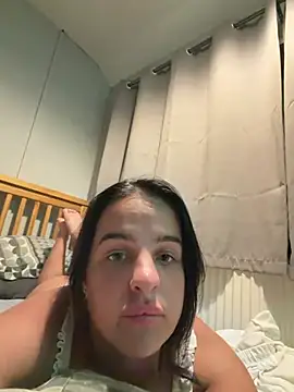 Snapshot of rubylouisess_ chatting on June 2026 11:17:02 PM rubylouisess online show from June 2026 11:17:02 PM