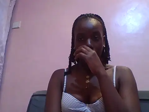 Snapshot of Thick_Me- chatting on June 2026 04:02:02 PM Thick Me- online show from June 2026 04:02:02 PM