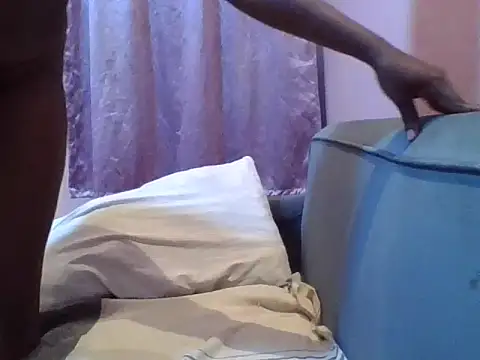 Snapshot of Thick_Me- chatting on July 2026 05:32:02 AM Thick Me- online show from July 2026 05:32:02 AM