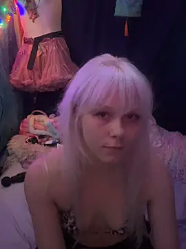 LilyMintyx online show from July 2026 10:03:01 PM
