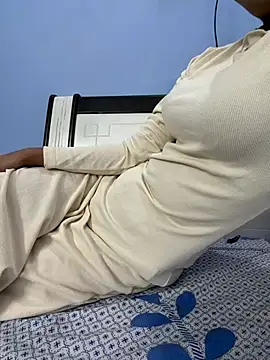 Snapshot of Muskan_alveera18 chatting on July 2026 07:57:01 AM Muskan alveera18 online show from July 2026 07:57:01 AM