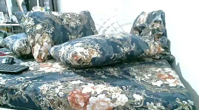 Snapshot of dominant_mistress69 chatting on February 2025 04:33:02 AM dominant mistress69 online show from February 2025 04:33:02 AM