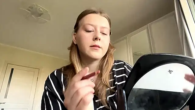 QuietLotus online show from June 2026 07:31:02 AM