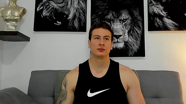 Snapshot of AlexHarrington chatting on July 2026 01:54:01 AM AlexHarrington online show from July 2026 01:54:01 AM