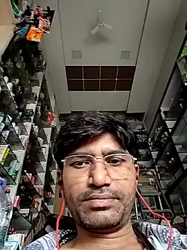 tomcruse7 online show from July 2026 03:42:02 AM