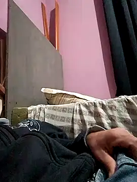 Snapshot of brunoupp99 chatting on July 2026 04:42:02 AM brunoupp99 online show from July 2026 04:42:02 AM