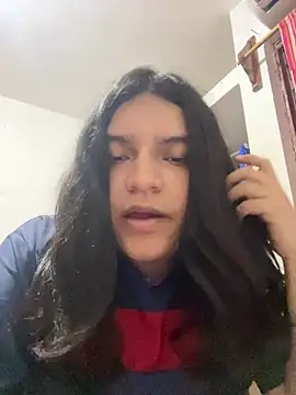 Snapshot of petitelatino chatting on July 2026 06:47:02 AM petitelatino online show from July 2026 06:47:02 AM