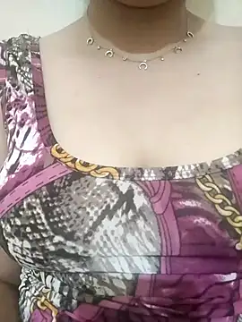 Snapshot of YourSchika chatting on July 2026 08:44:02 PM YourSchika online show from July 2026 08:44:02 PM