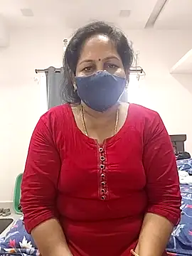 Snapshot of Luckybb-36 chatting on July 2026 07:04:02 AM Luckybb-36 online show from July 2026 07:04:02 AM