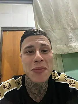 Snapshot of novin_tatuado02 chatting on July 2026 04:19:01 AM novin tatuado02 online show from July 2026 04:19:01 AM
