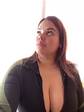 AliceStarshine online show from February 2025 06:15:02 PM