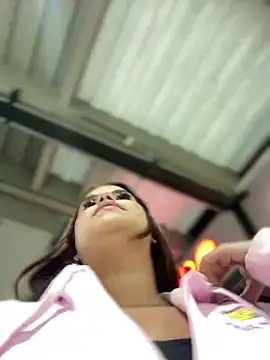 AliceStarshine online show from March 2025 02:23:02 PM