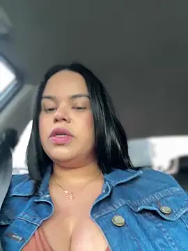 AliceStarshine online show from October 2025 03:24:01 PM