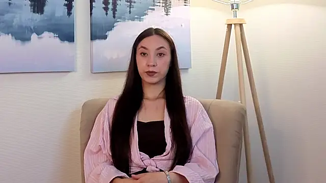 Snapshot of JinnyMenzella chatting on July 2026 05:10:02 AM JinnyMenzella online show from July 2026 05:10:02 AM