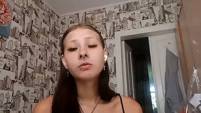 Snapshot of Just__Darling chatting on July 2026 02:00:01 PM Just Darling online show from July 2026 02:00:01 PM
