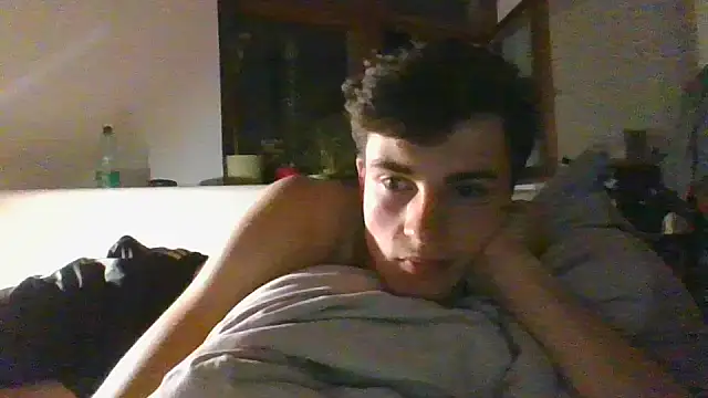 Snapshot of freshboy72 chatting on July 2026 01:18:01 AM freshboy72 online show from July 2026 01:18:01 AM