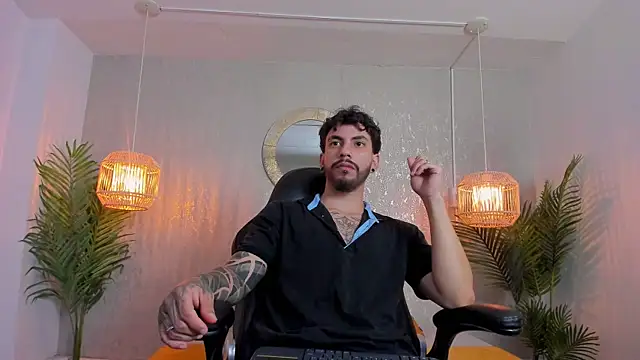 Snapshot of leviwolff chatting on July 2026 03:30:02 AM leviwolff online show from July 2026 03:30:02 AM