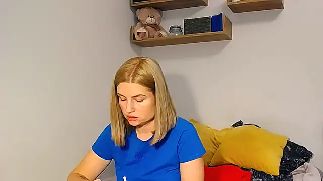 alisenties online show from October 2025 02:29:01 PM