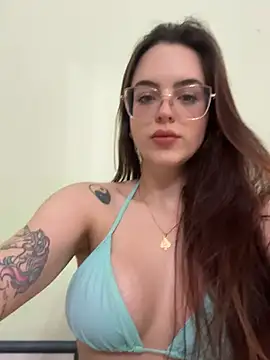 Snapshot of lolawety chatting on July 2026 06:33:01 PM lolawety online show from July 2026 06:33:01 PM