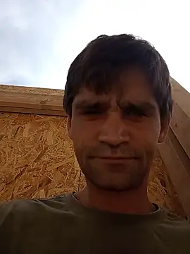 Snapshot of mikeklu chatting on July 2026 10:21:02 AM mikeklu online show from July 2026 10:21:02 AM