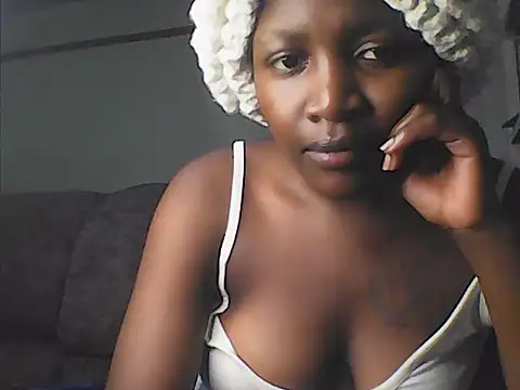 Snapshot of _yourgoodgirl chatting on July 2026 10:48:01 PM yourgoodgirl online show from July 2026 10:48:01 PM