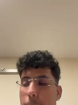 Snapshot of henrids chatting on July 2026 05:23:01 AM henrids online show from July 2026 05:23:01 AM