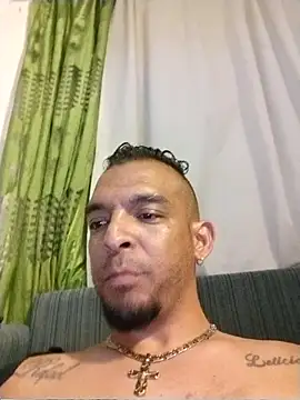 Snapshot of CarlitoCubano chatting on July 2026 01:34:02 AM CarlitoCubano online show from July 2026 01:34:02 AM