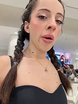 MoonLinaa online show from July 2026 10:50:02 AM