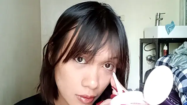 TuyetMartiniz online show from July 2026 03:37:01 AM