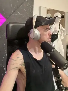 Snapshot of logan2kelly chatting on July 2026 05:56:02 PM logan2kelly online show from July 2026 05:56:02 PM