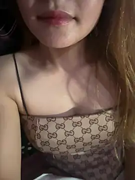 Snapshot of Thaolinh_bb chatting on July 2026 06:32:02 PM Thaolinh bb online show from July 2026 06:32:02 PM