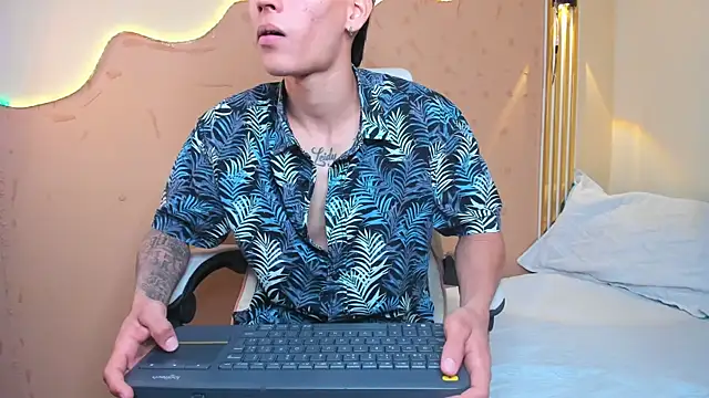 Thiiago xxx online show from July 2026 12:23:01 PM