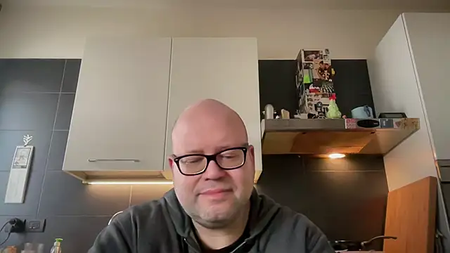 theitalianbear online show from January 2025 12:56:01 PM