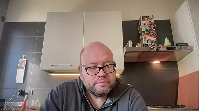 theitalianbear online show from November 2025 08:36:02 AM