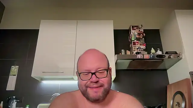 theitalianbear online show from May 2026 11:01:04 PM