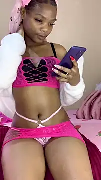 Snapshot of TheRealLadyAmina chatting on July 2026 01:40:02 PM TheRealLadyAmina online show from July 2026 01:40:02 PM