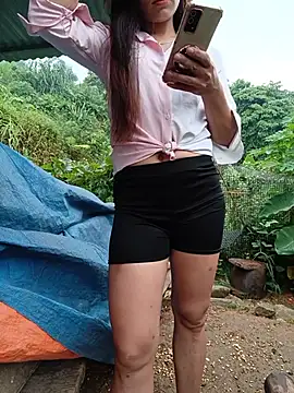 Snapshot of Vera- chatting on July 2026 06:44:01 AM Vera- online show from July 2026 06:44:01 AM