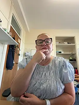 Snapshot of ExperiencedCurvyBelle chatting on August 2026 08:46:02 AM ExperiencedCurvyBelle online show from August 2026 08:46:02 AM