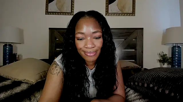 nicolesolace online show from May 2026 09:24:02 PM