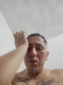 Snapshot of tigre_1992 chatting on August 2026 06:01:02 AM tigre 1992 online show from August 2026 06:01:02 AM