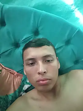 Julimari online show from July 2026 09:47:02 PM