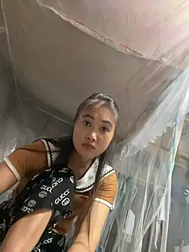 Snapshot of Dovia-sy chatting on August 2026 01:42:01 PM Dovia-sy online show from August 2026 01:42:01 PM