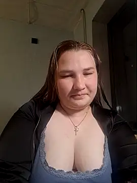 Jullia000 online show from August 2026 09:13:01 PM