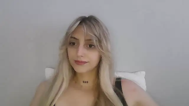 Snapshot of StellaTeenGirl chatting on August 2026 09:11:01 AM StellaTeenGirl online show from August 2026 09:11:01 AM