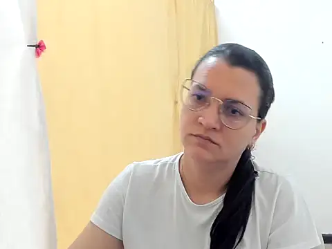 MARILYN GARCIA online show from October 2025 01:51:02 PM