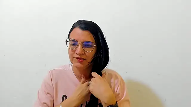 MARILYN GARCIA online show from December 2025 12:58:02 PM