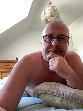Snapshot of andyjxx chatting on August 2026 12:18:01 PM andyjxx online show from August 2026 12:18:01 PM