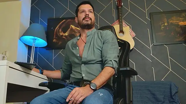 ChrisKox online show from September 2025 10:10:02 PM