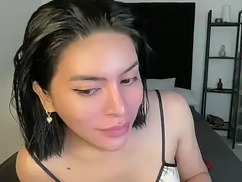 your bianca69 online show from November 2025 12:30:01 AM