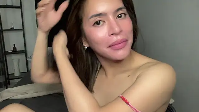 your bianca69 online show from April 2026 01:00:01 AM